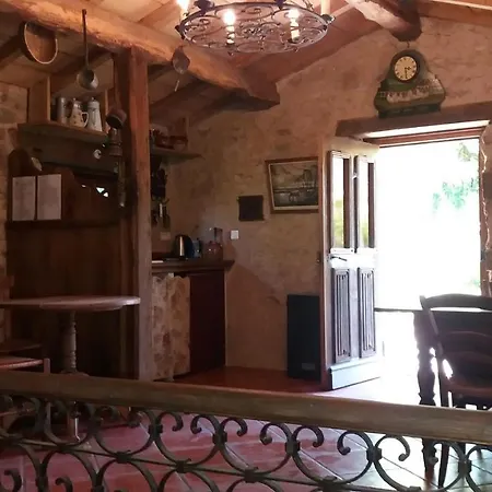 Bed & Breakfast Les Folies De La Serve Ouroux